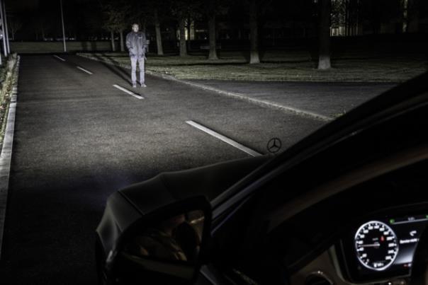 „Digital Light“ von Mercedes-Benz.  Foto: Daimler